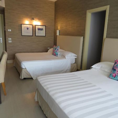 Hotel Joseph 마리아나디피에트라산타 외부 사진